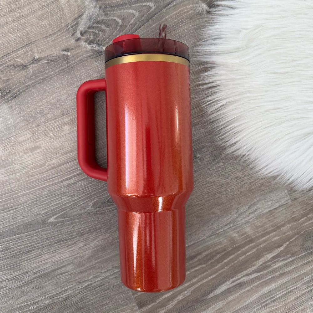 ❤️❤️‍🔥STANLEY 40 OZ. LIMITED EDITION Scarlet Tinsel Tumbler♦️ - Picture 3 of 12